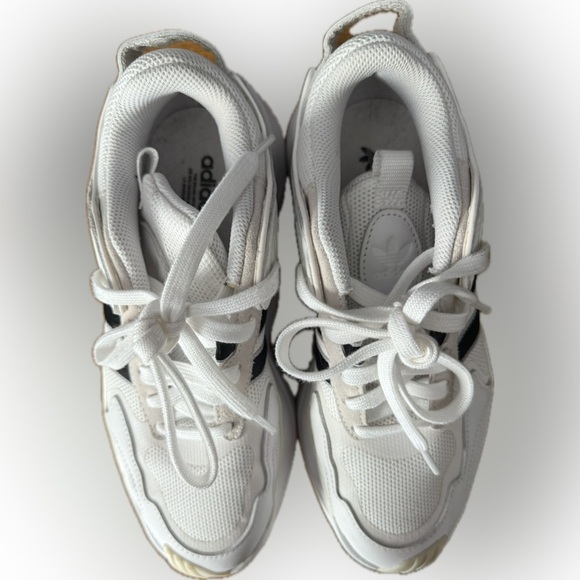 Addidas Women's Magmur Running Sneakers - Picture 7 of 8